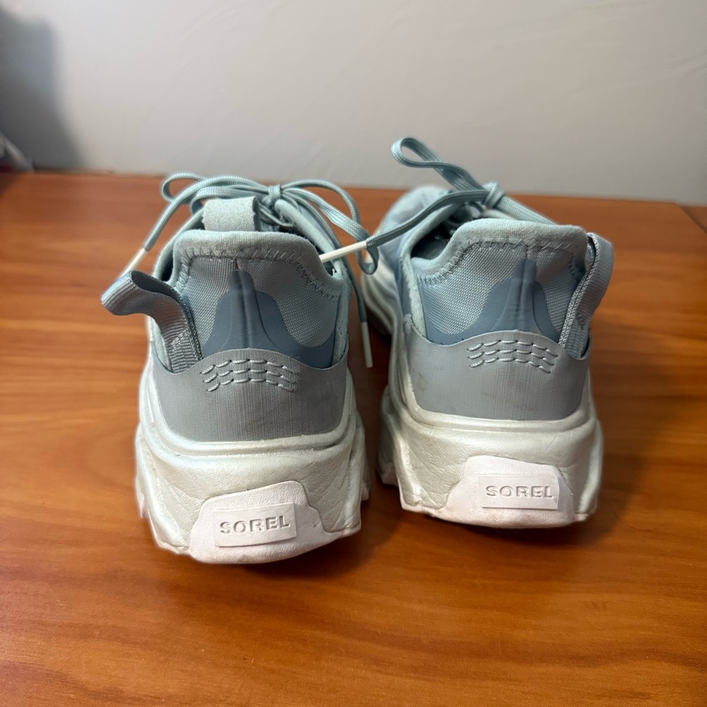 Stylish Blue Women's Sneakers - Picture 2 of 8